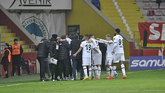 Kayserispor: 2 - Fatih Karagümrük: 4