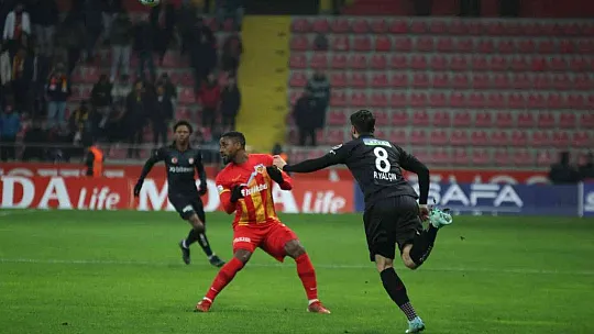 Spor Toto Süper Lig: Kayserispor: 1 - Sivasspor: 0 (Maç devam ediyor)