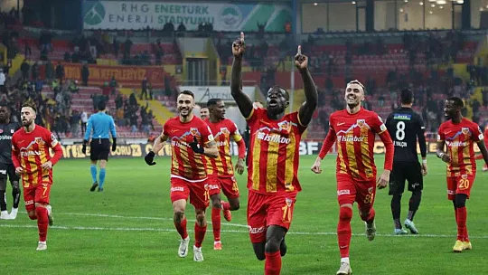 Kayserispor: 3 - Sivasspor: 0 (İlk yarı)