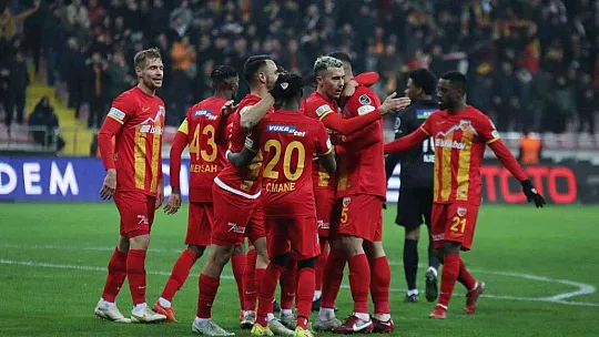 Kayserispor: 3 - Sivasspor: 0 (İlk yarı)