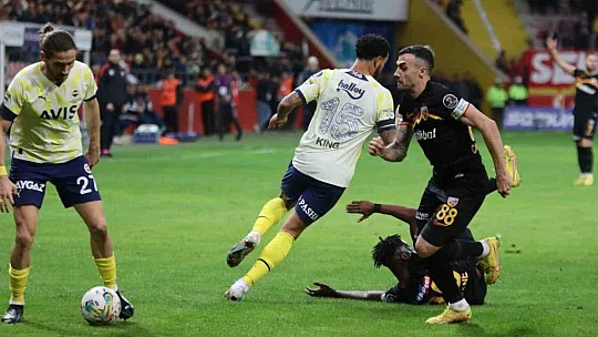 Spor Toto Süper Lig: Kayserispor: 0 - Fenerbahçe: 1 (İlk yarı)