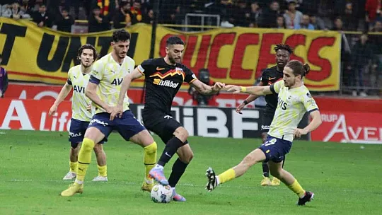 Spor Toto Süper Lig: Kayserispor: 0 - Fenerbahçe: 1 (İlk yarı)