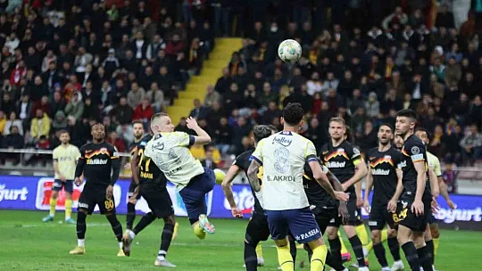 Spor Toto Süper Lig: Kayserispor: 0 - Fenerbahçe: 1 (İlk yarı)