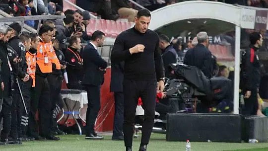 Spor Toto Süper Lig: Kayserispor: 0 - Fenerbahçe: 1 (İlk yarı)