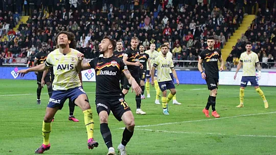 Spor Toto Süper Lig: Kayserispor: 0 - Fenerbahçe: 1 (İlk yarı)