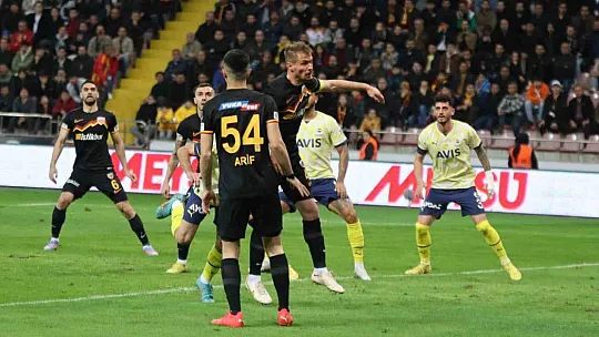 Spor Toto Süper Lig: Kayserispor: 0 - Fenerbahçe: 1 (İlk yarı)