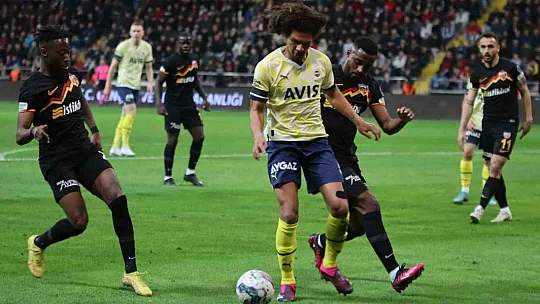 Spor Toto Süper Lig: Kayserispor: 0 - Fenerbahçe: 1 (İlk yarı)