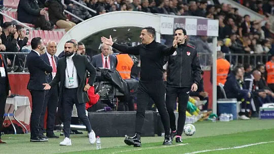 Spor Toto Süper Lig: Kayserispor: 0 - Fenerbahçe: 1 (İlk yarı)