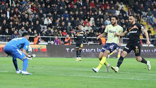 Kayserispor: 1 - Fenerbahçe: 2 (Maç sonucu)