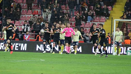 Kayserispor: 1 - Fenerbahçe: 2 (Maç sonucu)