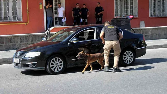Polis alarma geçti