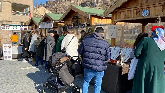 Talas'ta pazar mesaisi...