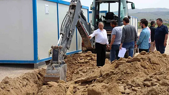 Talas Belediyesi Geçici Acil Afet Sosyal Yaşam Merkezi kuruyor...