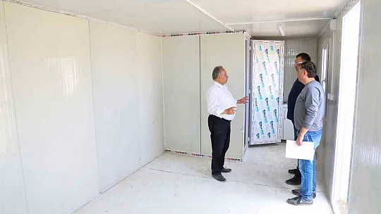 Talas Belediyesi Geçici Acil Afet Sosyal Yaşam Merkezi kuruyor...