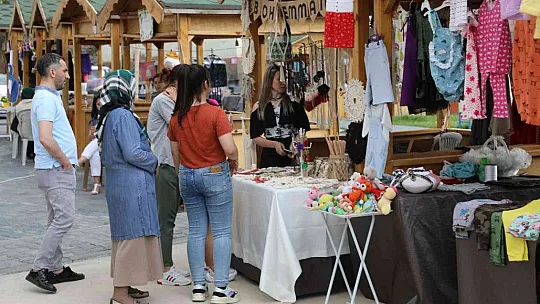 Herkesin gözü burada