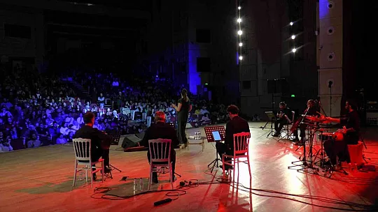Talas'ta 'İnce Saz' Rüzgarı esti