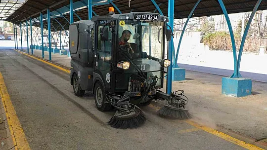 Talas'ta pazar temizliği...