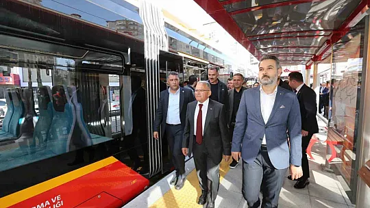 Günlük 15 bin yolcuya hizmet veriyor