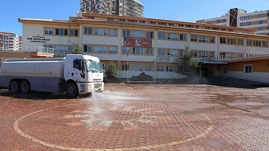 Talas'ta okullar yeni döneme hazırlanıyor