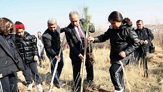 Talas'ta şenlik gibi ağaçlandırma günü