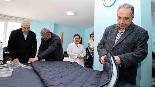Depremzedelere Talas'tan uyku tulumu