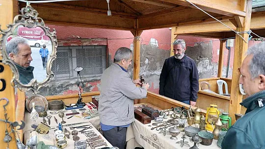 'Antika Pazarı' hız kesmeden devam ediyor