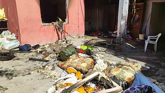 Tarım işçisi ailenin evi yandı, biriktirdikleri 25 bin lira kül oldu