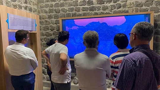 Kayseri'de bulunan dünyanın ilk tıp fakültesi akademisyenleri ağırladı!