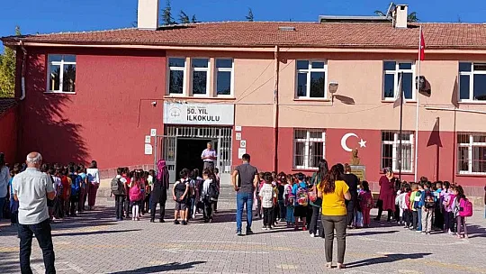 Tomarza'da ders zili çaldı