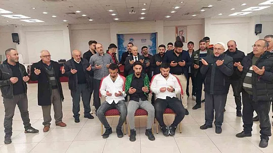Tomarza'da askerler dualarla uğurlandı