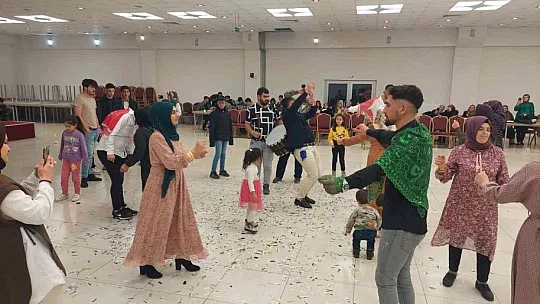 Tomarza'da askerler dualarla uğurlandı
