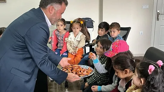 Miniklerden Gazze'ye kumbaralı destek