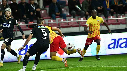 İlk yarıda gol sesi çıkmadı