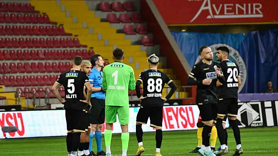 İlk yarıda gol sesi çıkmadı