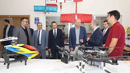 ERÜ'yü bakın kim ziyaret etti!