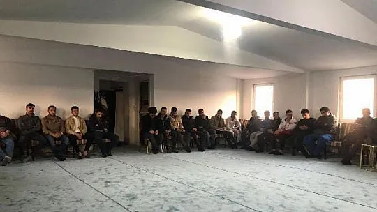 Ülkü Ocakları'nda Alptekin anlatıldı