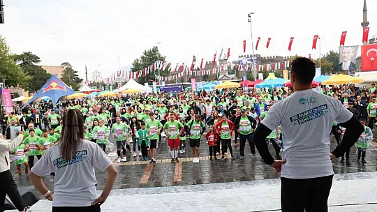 Uluslararası Kayseri Yarı Maratonu başladı