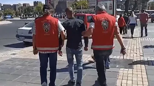 Kovalamaca sonucu yakayı ele verdiler!