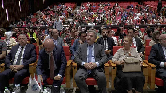 Vali Çiçek: 'Kayseri'nin başarısının ardında kadınların büyük rolü vardır'