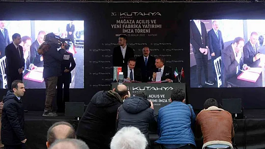 Bakan Varank, Dekoyap NG Kütahya Seramik mağazasının açılışına katıldı!