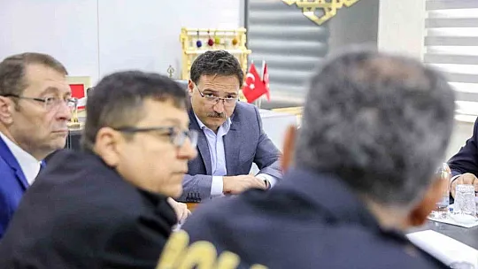 Kayseri'de seçim güvenliği toplantısı...
