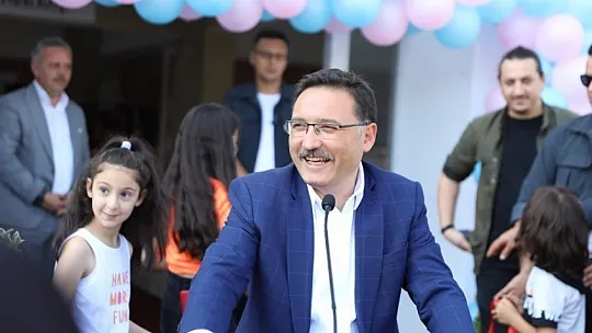 Vali Çiçek, 'Kadınlarımızın elinin değdiği her şey güzelleşir'