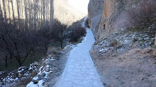 Vali Çiçek'ten Yeşilhisar'da hem açılış, hem de ziyaret