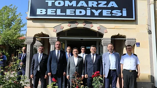 Vali Çiçek Tomarza'da