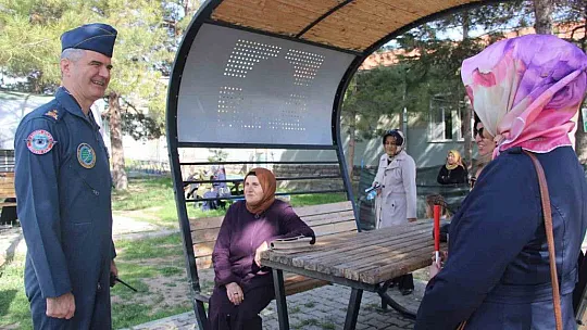 Bir günlüğüne asker oldular