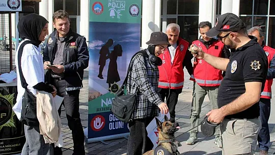 Vatandaşlar Narkotik Suçlarla İlgili Bilgilendirildi