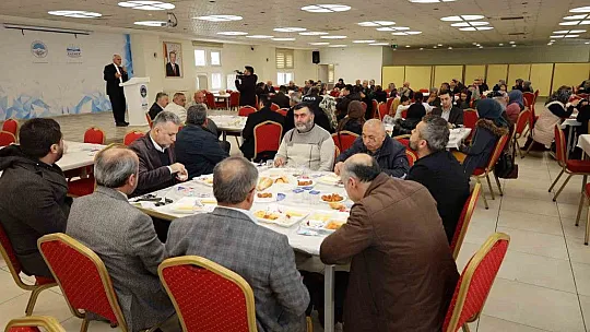 Depremde hayatını kaybedenler için Mevlid okundu