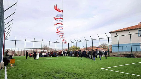 Yahyalı'ya yeni halı saha