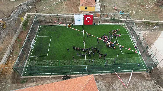 Yahyalı'ya yeni halı saha