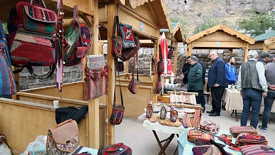 Talas'ta antika pazarınde neler var?